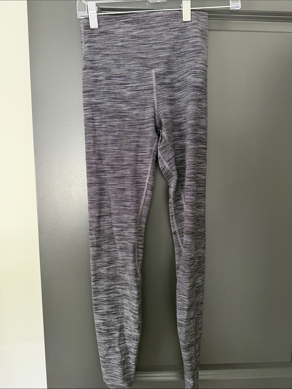 Women’s Lululemon Seamless Heathered Gray Leggings